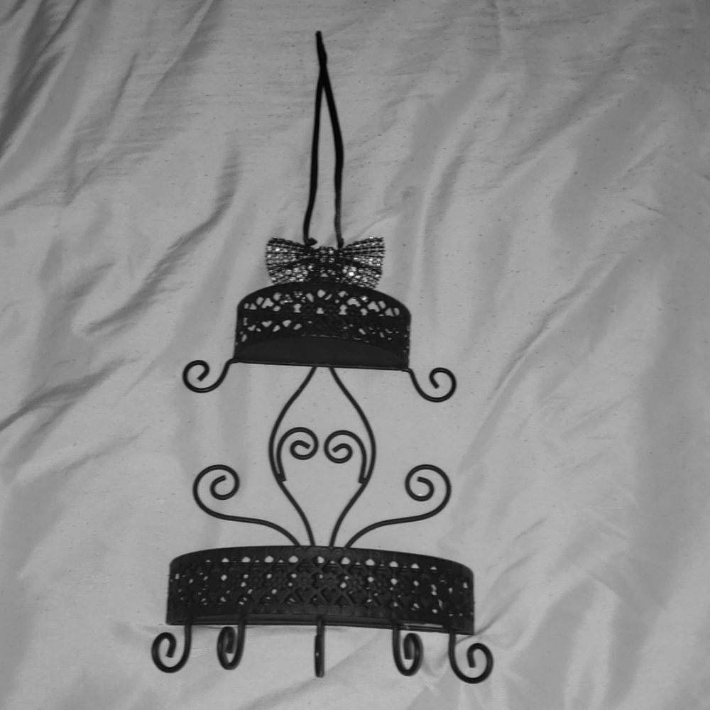 Jewelry holder